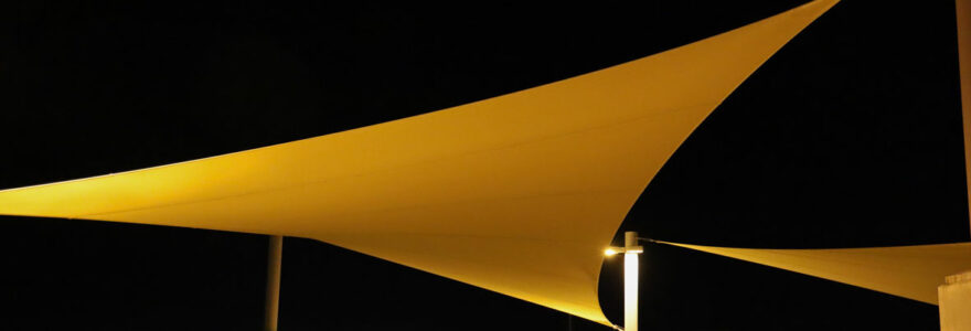 Voile d'ombrage triangulaire